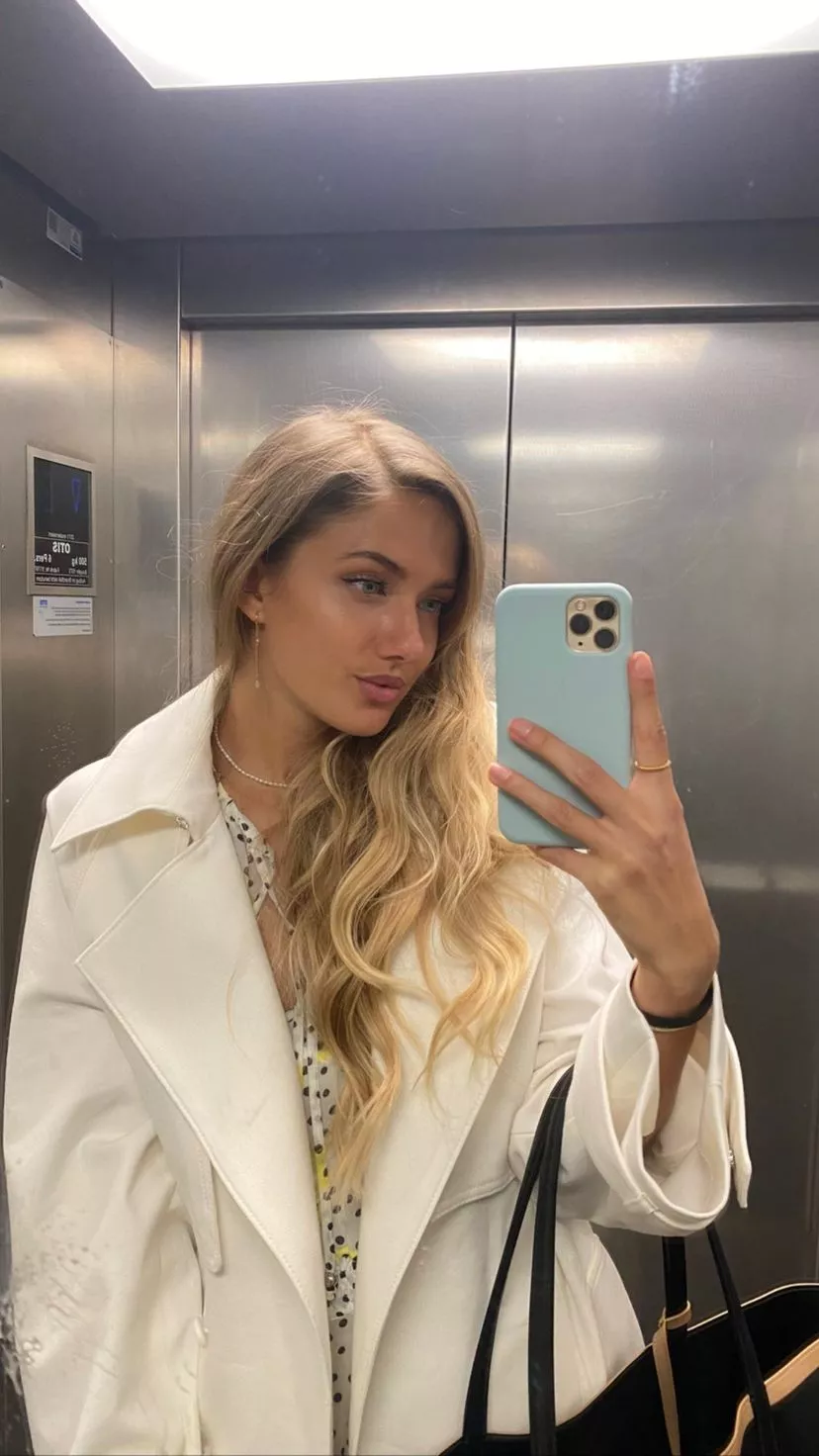 Alica Schmidt 2022-04-07 posted by LawnOfTheRay