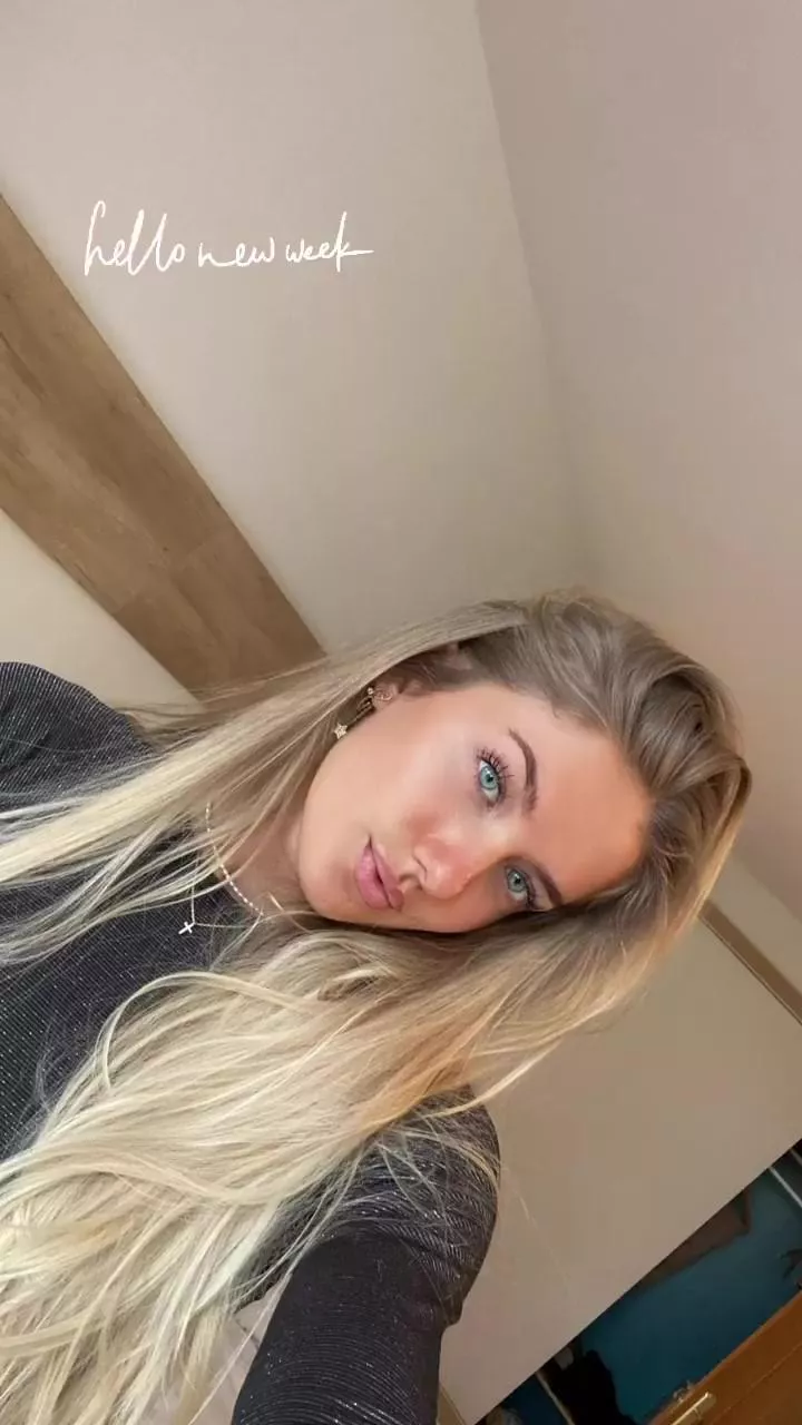 Alica Schmidt 2022-04-25 posted by LawnOfTheRay