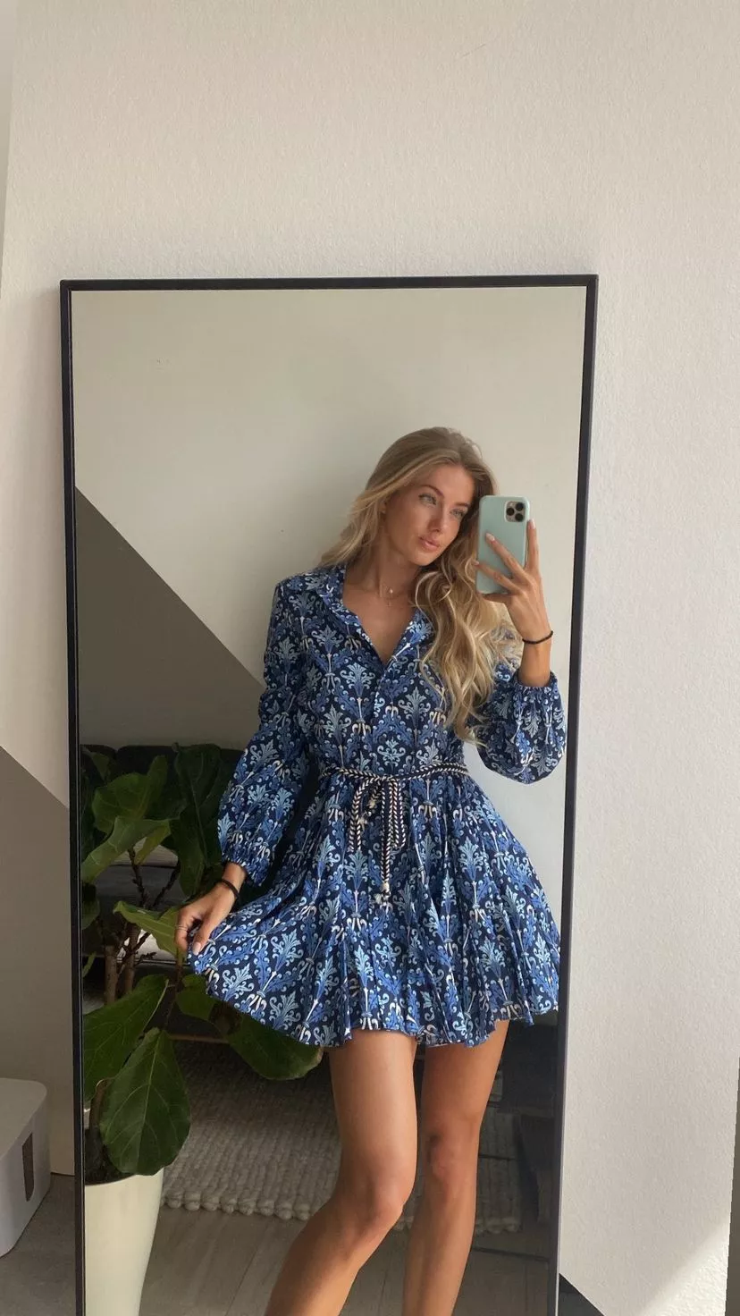 Alica Schmidt 2022-05-19 posted by LawnOfTheRay
