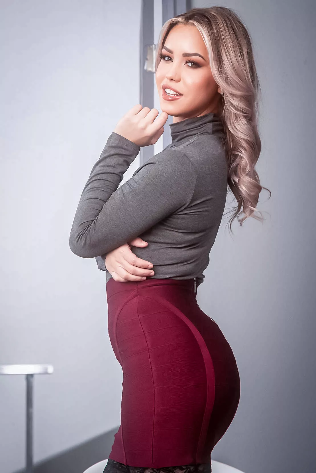 Alina Lopez posted by poipoleone