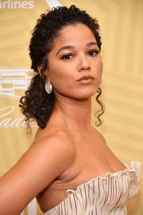 Alisha Wainwright by bulletpr00fsoul