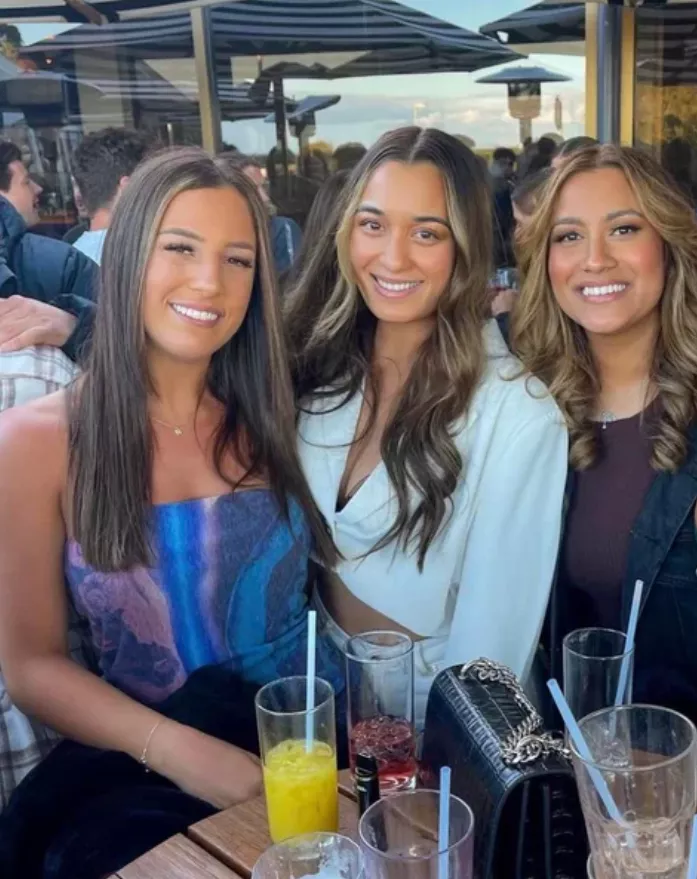 All 3 have long hair posted by Chaturbater1