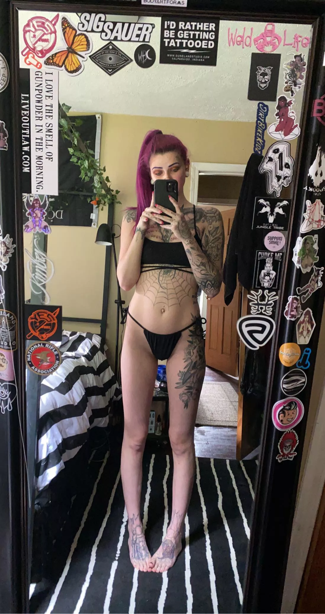 All 6’ of me posted by spider_legs666