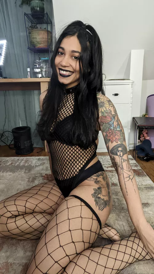 All black everything by TarooRooot