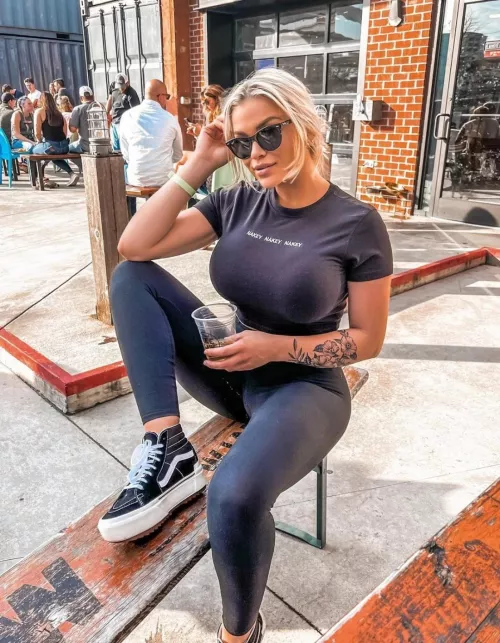 All black by -SirSpankalot-