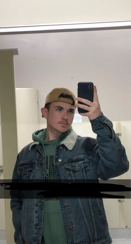 All i do is work. Someone help relieve the stress 😩 by dlstraightmilitary