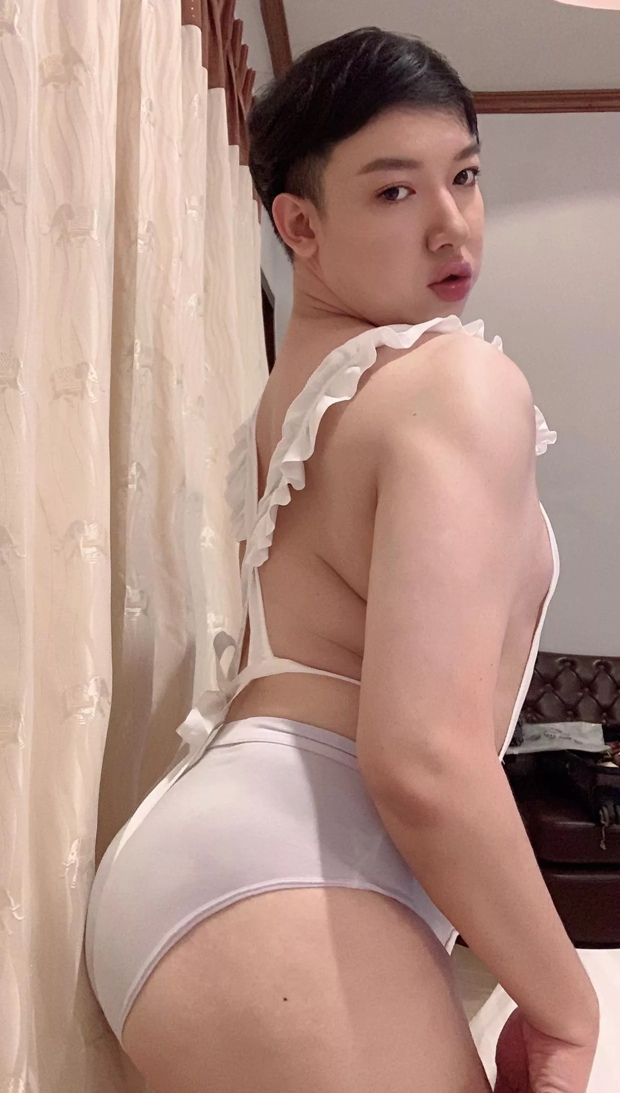 ALL I WANT IS TRUE LOVE. ❤️😘AND A SHITLOAD OF HOT SEX.🔥😋 posted by No-Baker-135