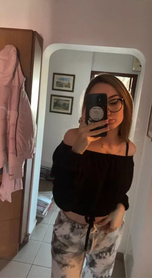 All kind of premium service available with beautiful girl. Sscc👻collingx3 by EvaLovers