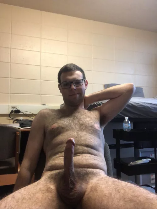 All lubed up nad ready ofr you to take a seat by volewhite