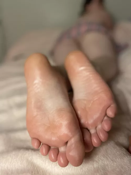 All oiled up by GoddessVannah