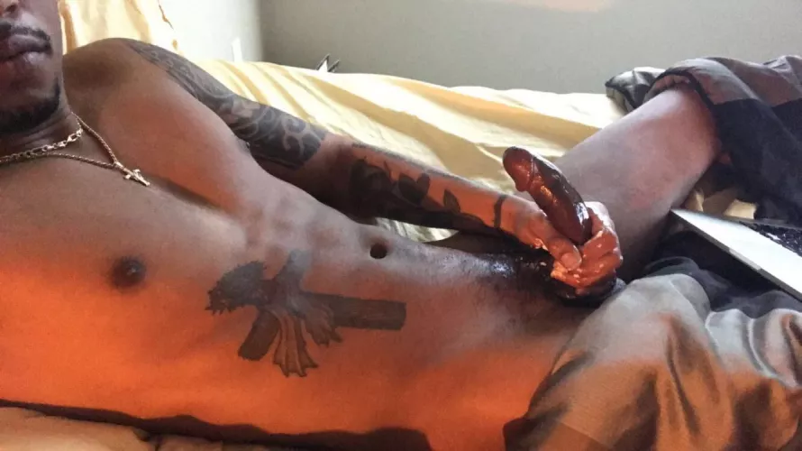 All oiled up and ready for you 😘 by fiddledidle