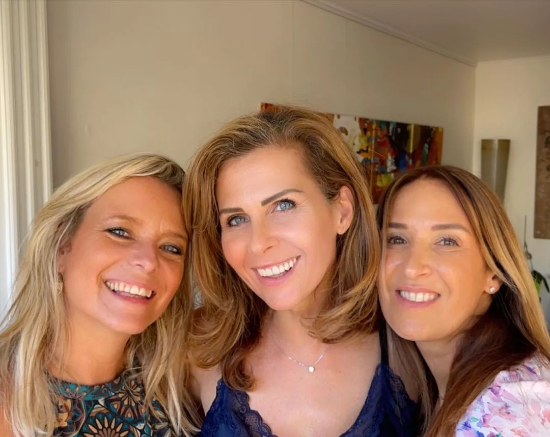 All smiles posted by helhoe888