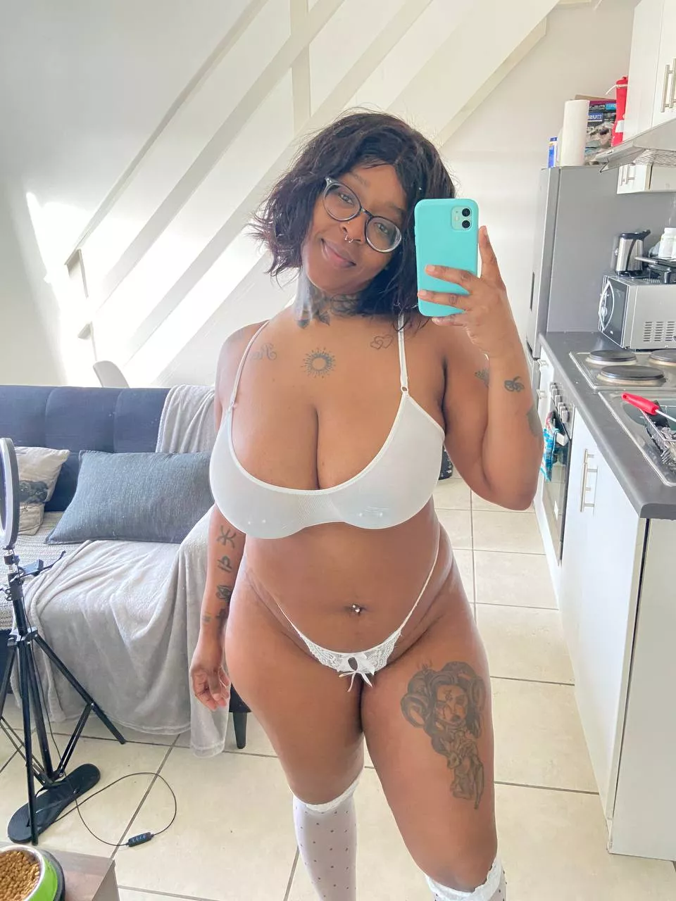 all smiles posted by African-Goddess_