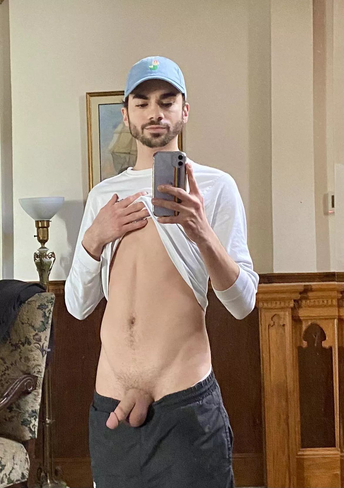 all trimmed up 😌 posted by bbcowboyy