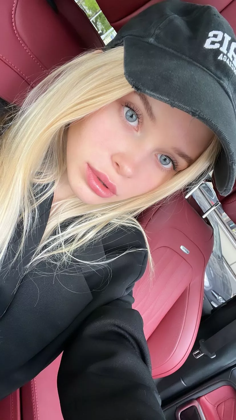 Alla Bruletova [2022-05-24] posted by LawnOfTheRay