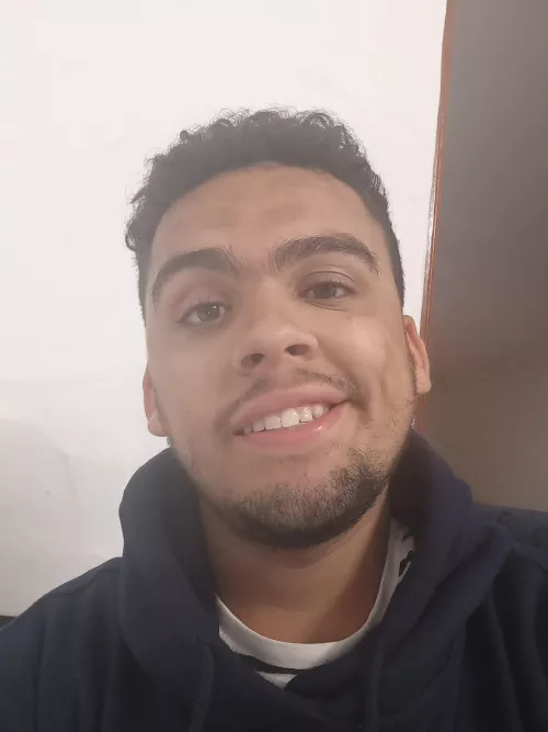 Almost 20 and I still don't know how to smile 😂💀 by Electronic-Issue-622