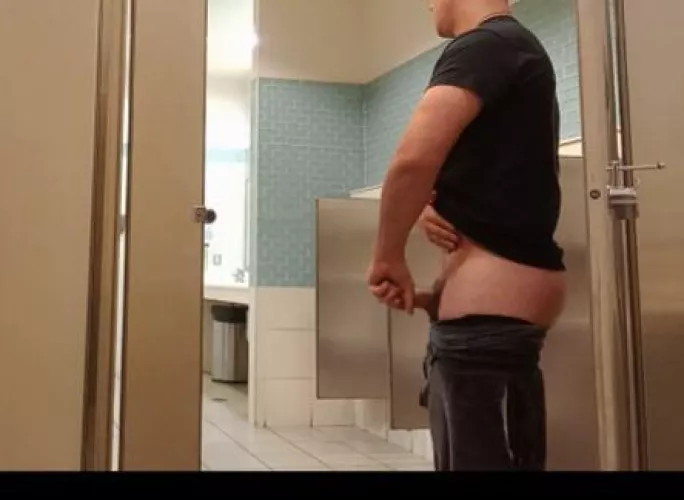 Almost got caught by tommy0958