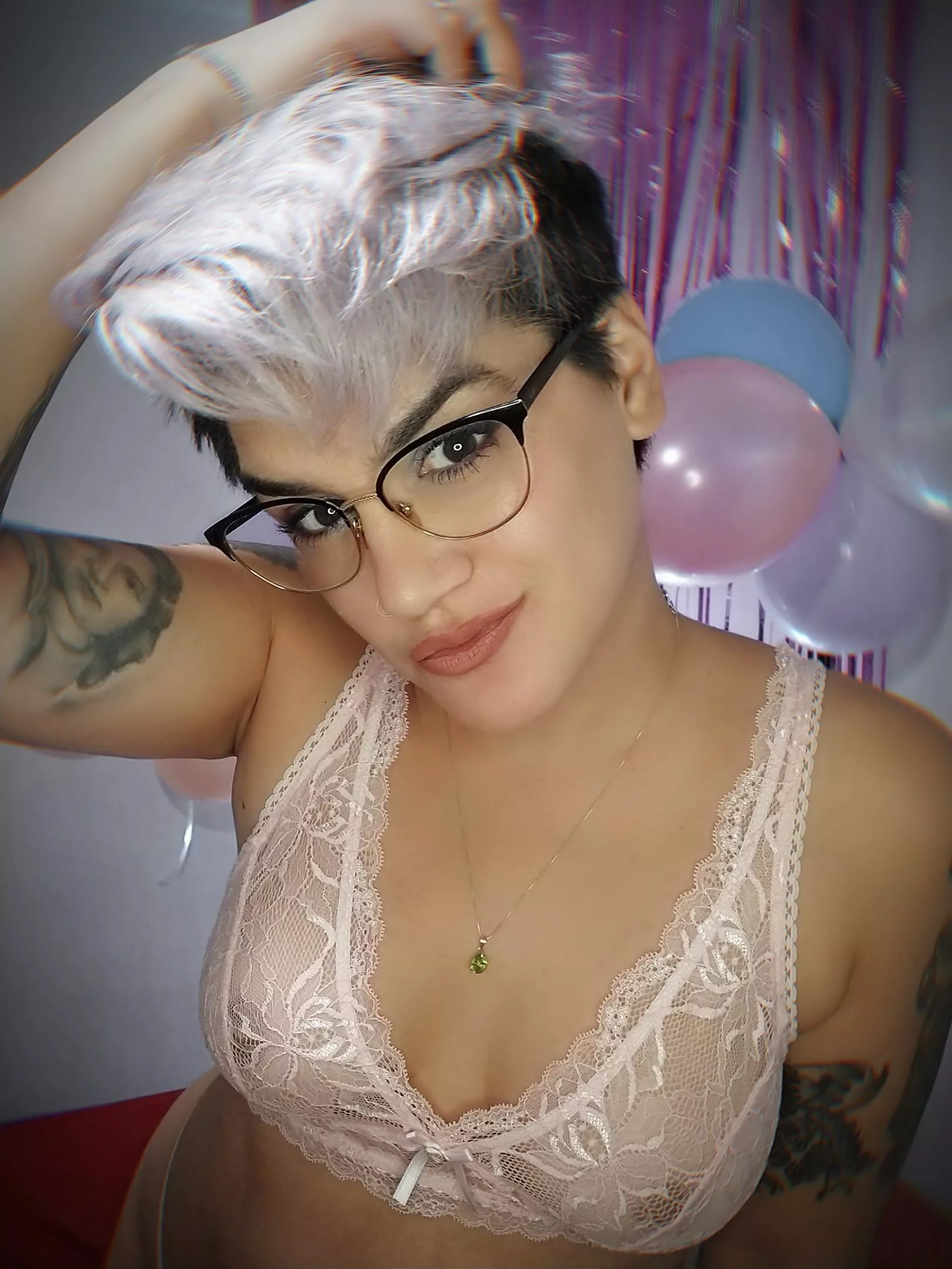 Almost my bday kind of smile posted by akali_rock