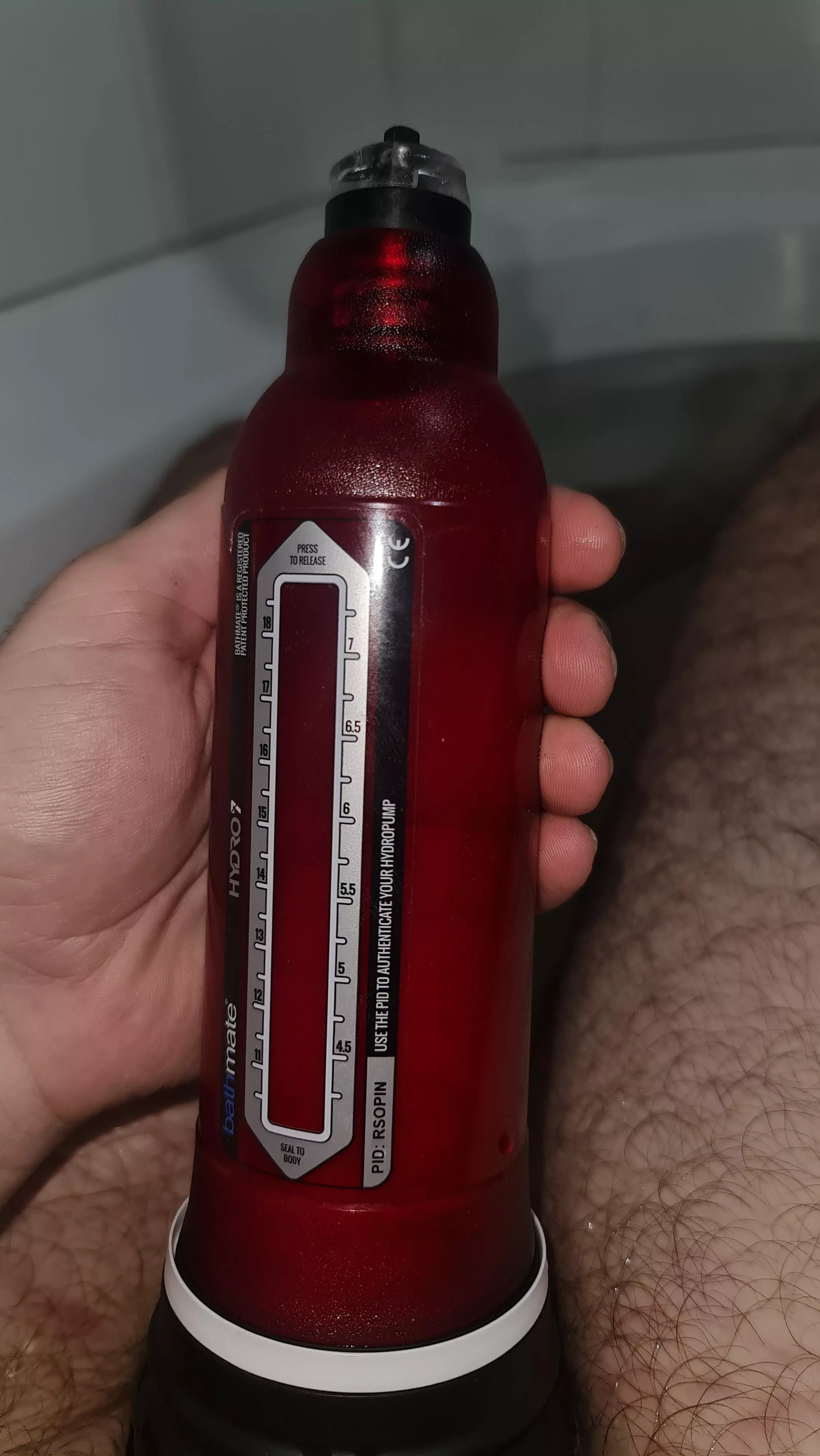 Almost packing the Hydro7. Just over 7.5 x 2. Wish I waited for a clear one to be in stock. posted by Maybach_Hurts