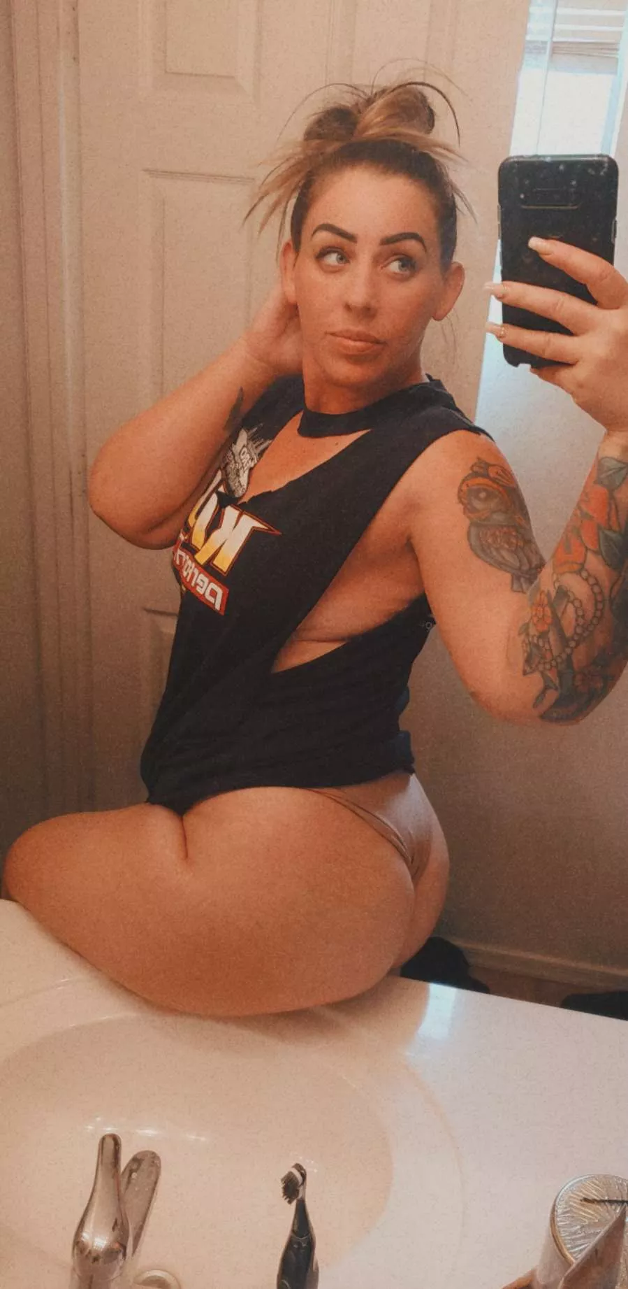 Almost there fellas she says her lives are gonna be good once she gets 1000 fallowers. @weinersnizzle on tiktok lets goooo!!!! posted by joey55az