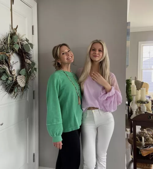 Almost Twins by palexaxelap