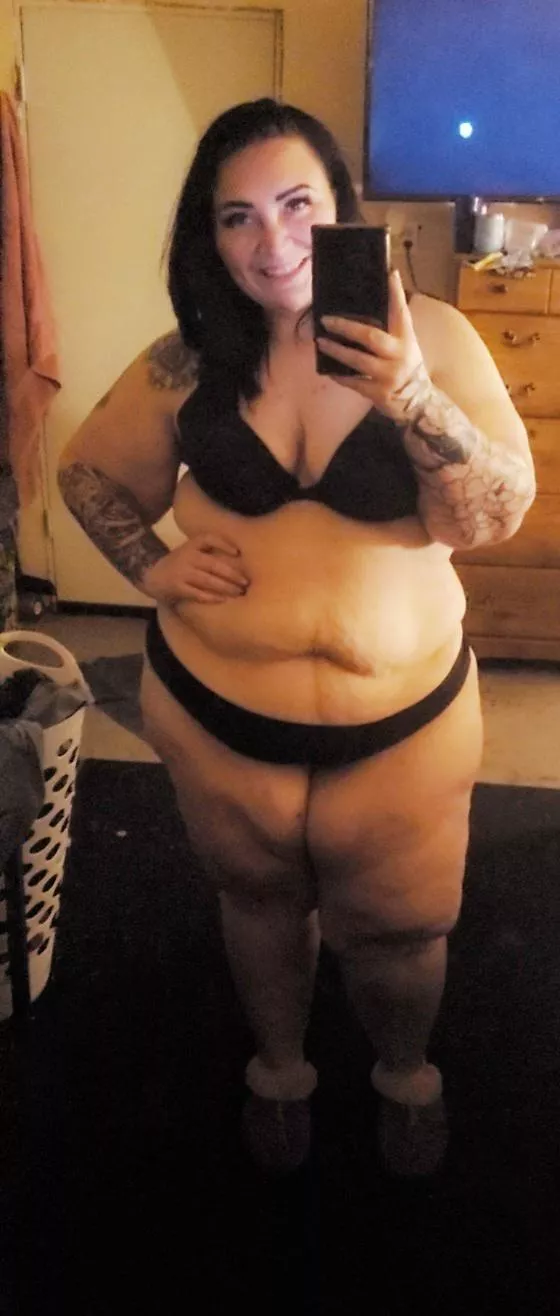 Almost weekend time!! Big plans? posted by bbwqueen87