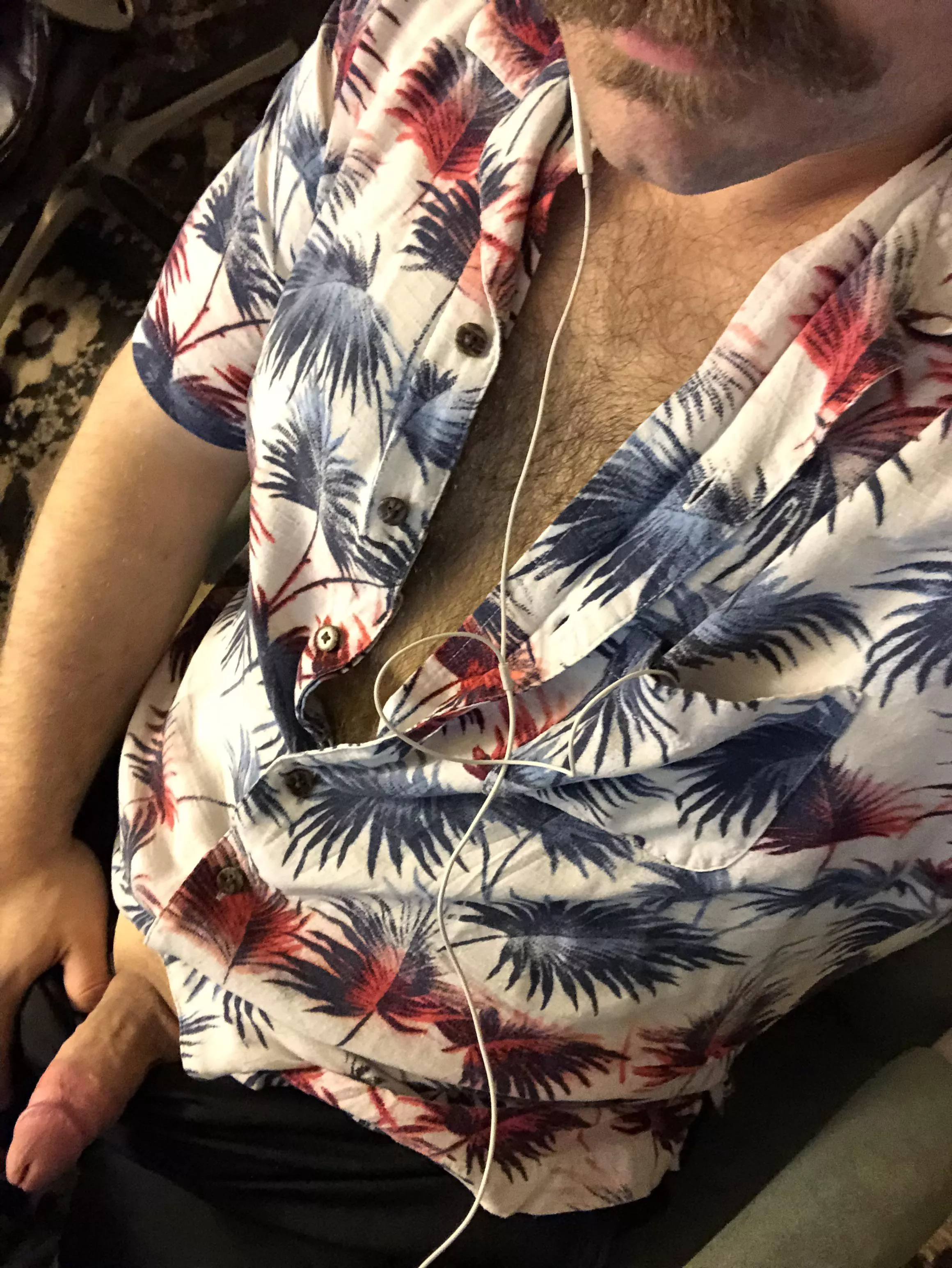 Aloha 🌴 posted by ParlorTrixx