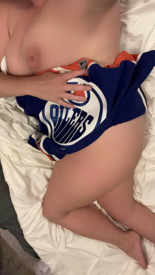 Alright boys! Let’s start this 3rd round of(f) with a bang! by bertagrl