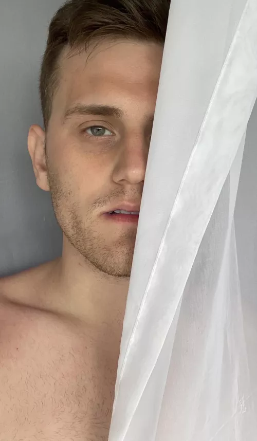 Although I feel a bit silly, I took a pic that I really like of myself!! by mixiq