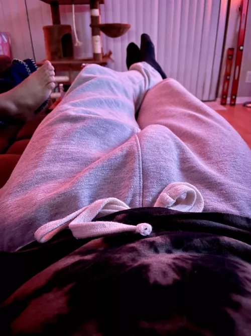 Always bulging when I’m chilling by thatdudethatshere