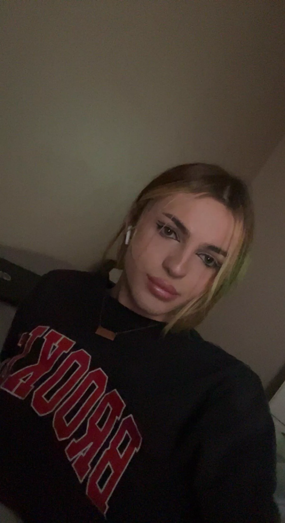 always do my makeup with no place to go .~. posted by serenity_on_rooftop