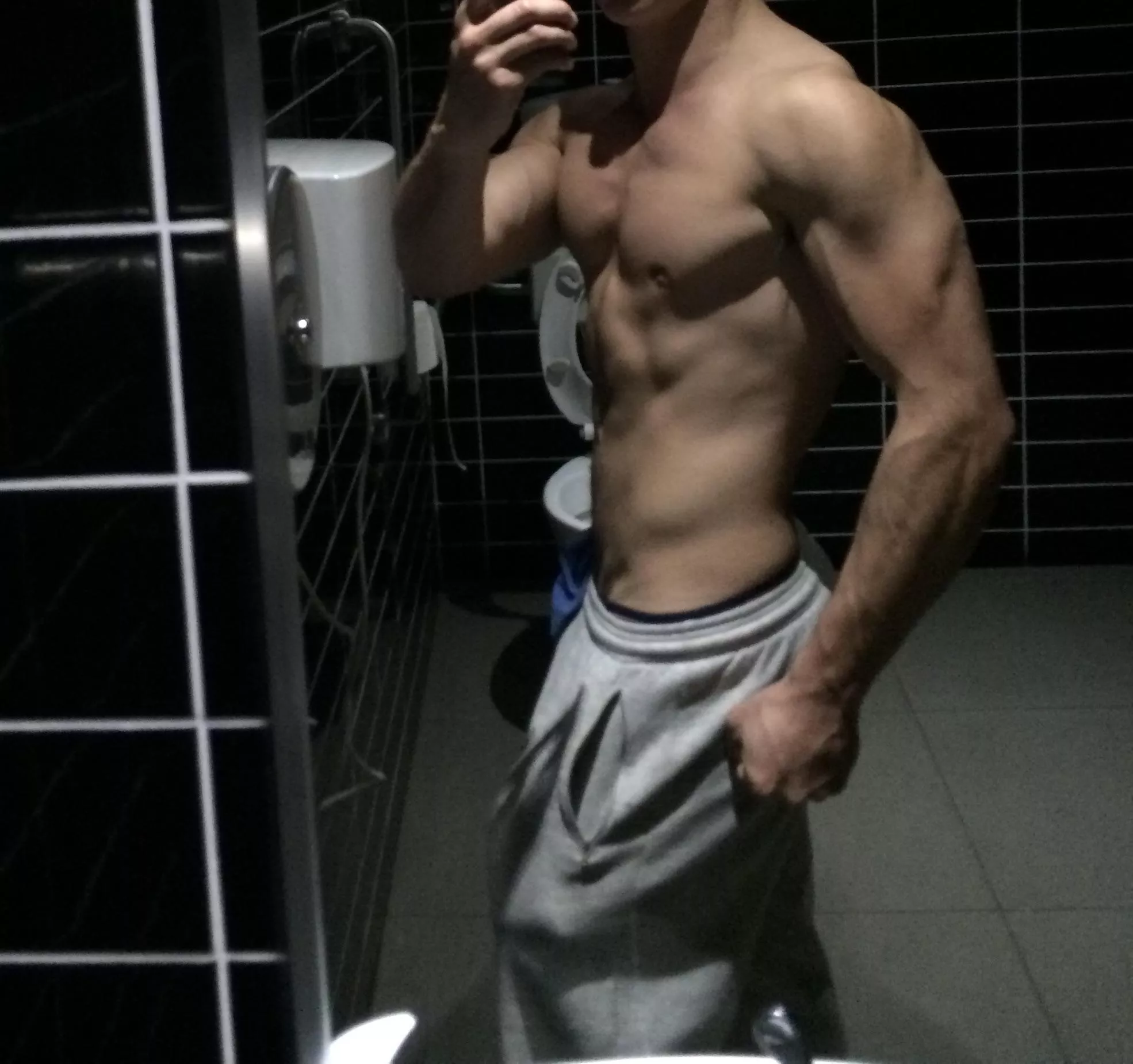 Always getting stronger (m) 💪🏼 posted by DavidMoretti1997