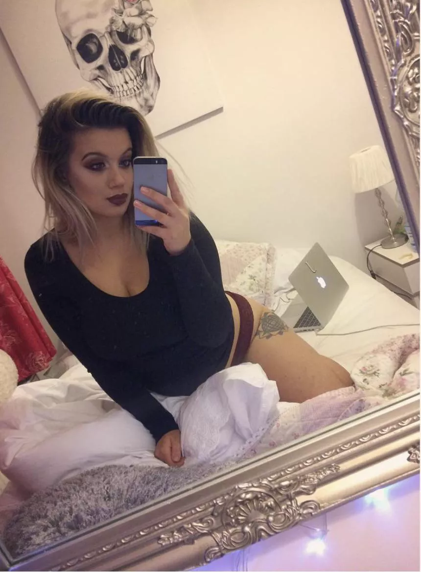 Always humping posted by curvyophelia