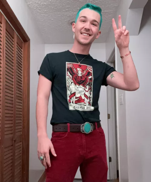 Always looking for people to chat with! HMU by Careless_Ad7267