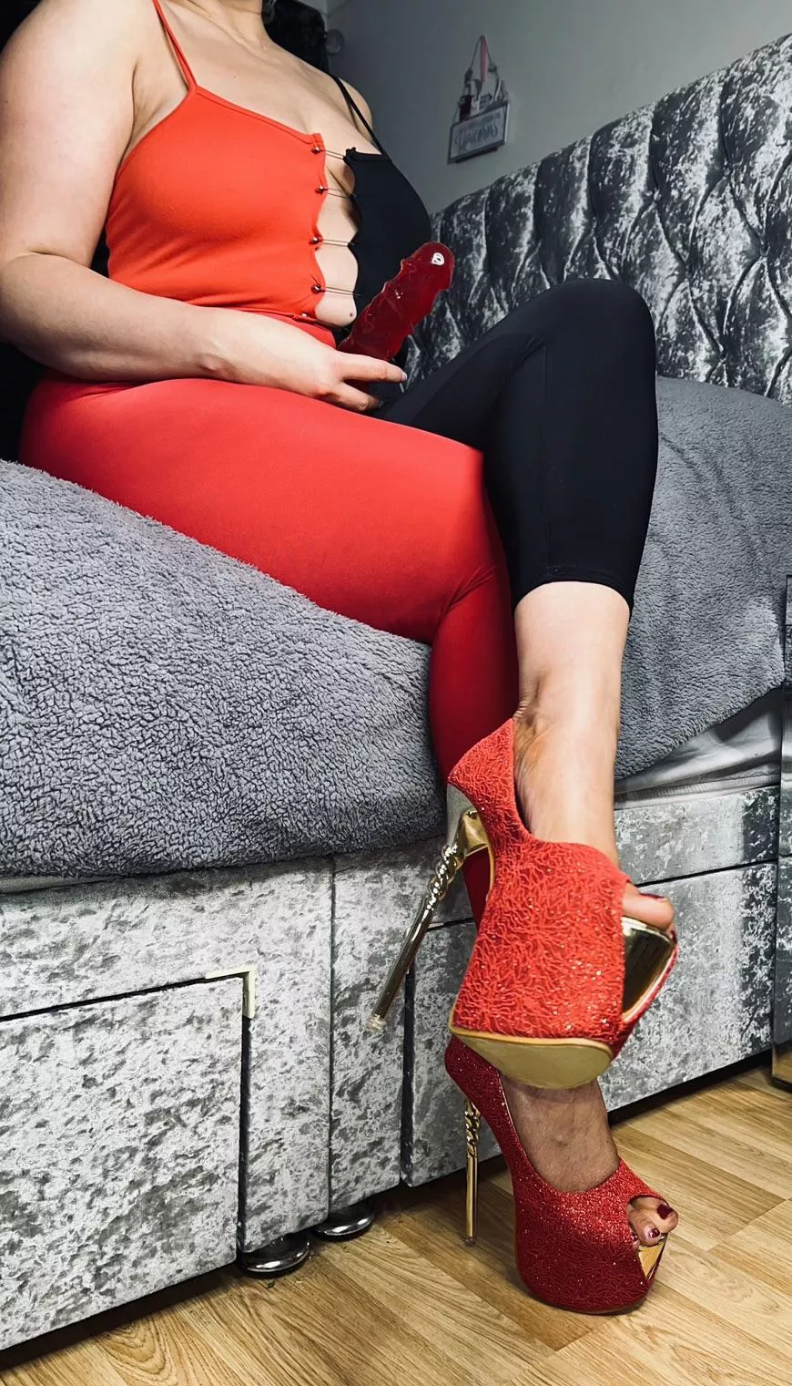 Always match your heels to your girl cock, it looks so pretty posted by sparkly-and-savage