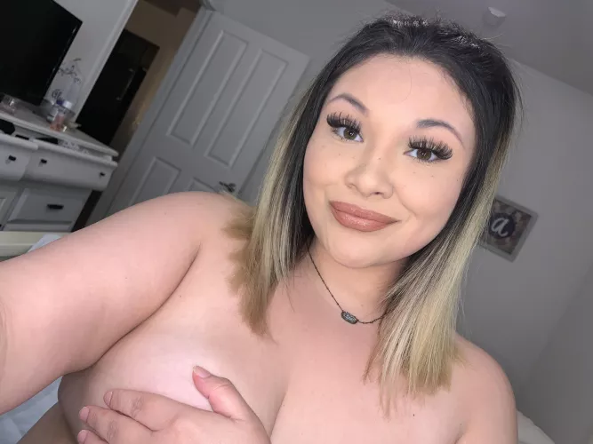 Am I a babe or no by Minute_Relation_7739