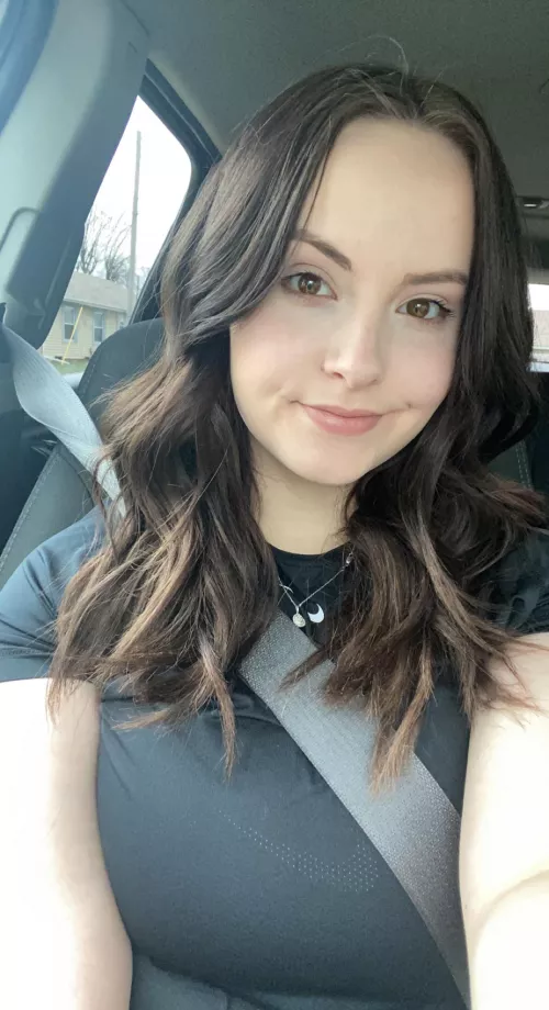 Am I a pretty milf? by girlwhowantsanap