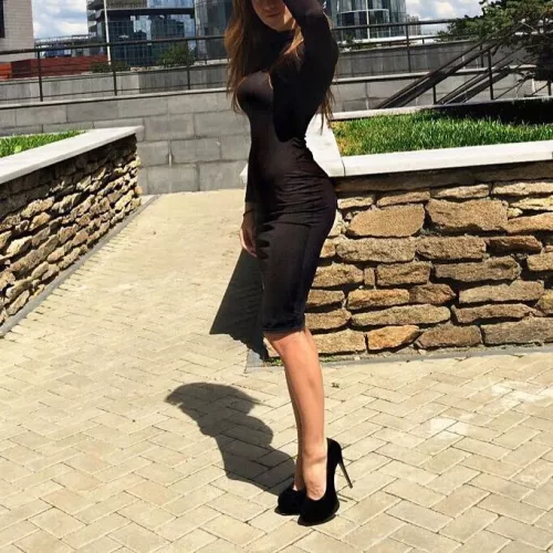 Am I a sexy trophy wife? by TrophyWife_28