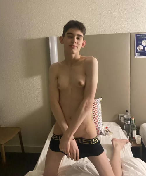 Am I attractive for a gay despite I have boobies ? by _Nepthys