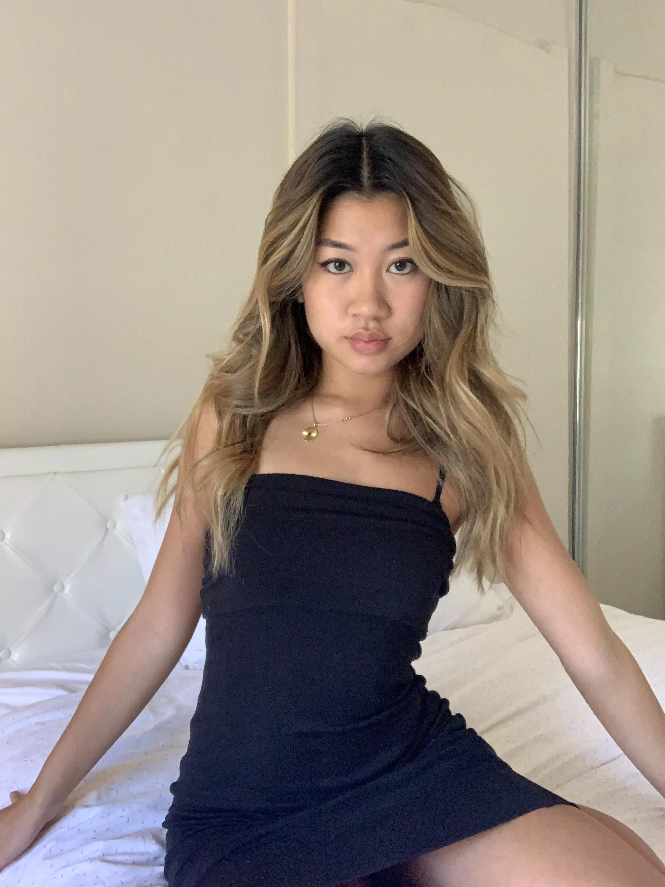 Am I cute? hehe posted by ztozini