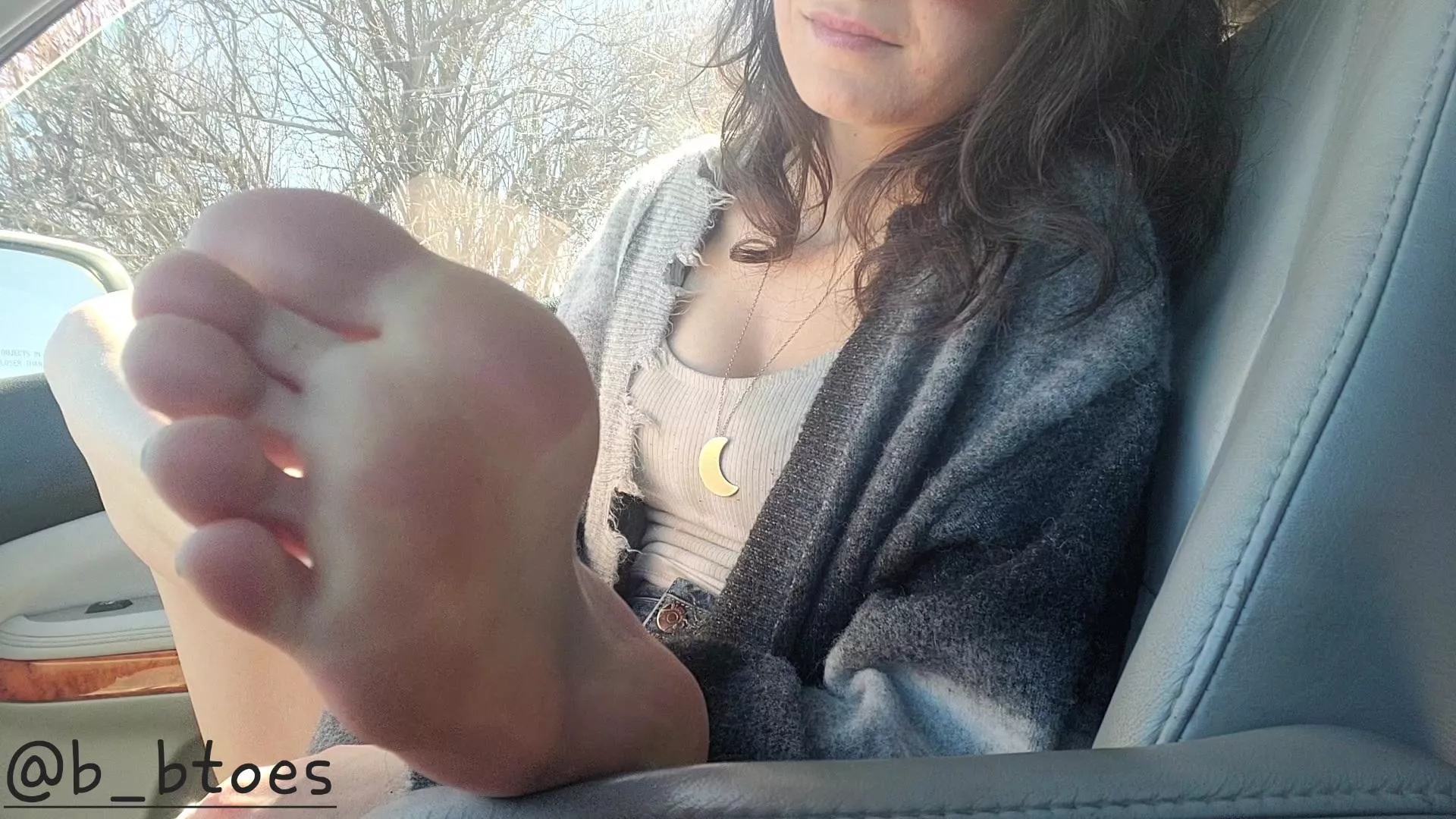 Am I distracting you while you drive? 😉😏 posted by batgirllgorilla