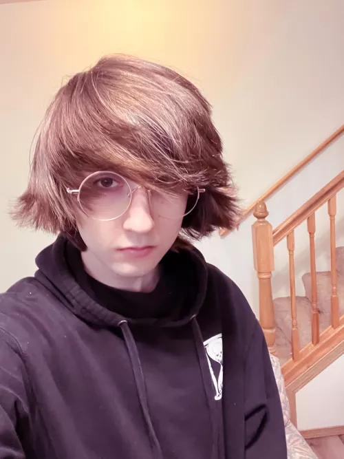 am I femboy material ?? been really struggling by Lemmipon