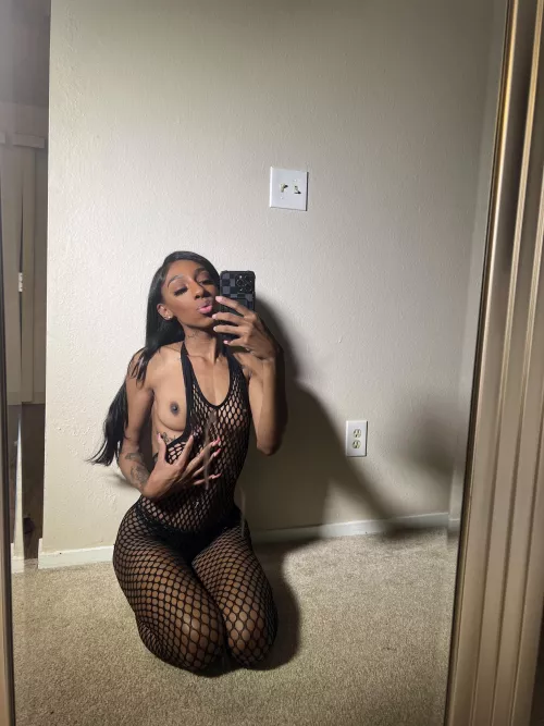 Am I fuck buddy material? by VipDiamondLove