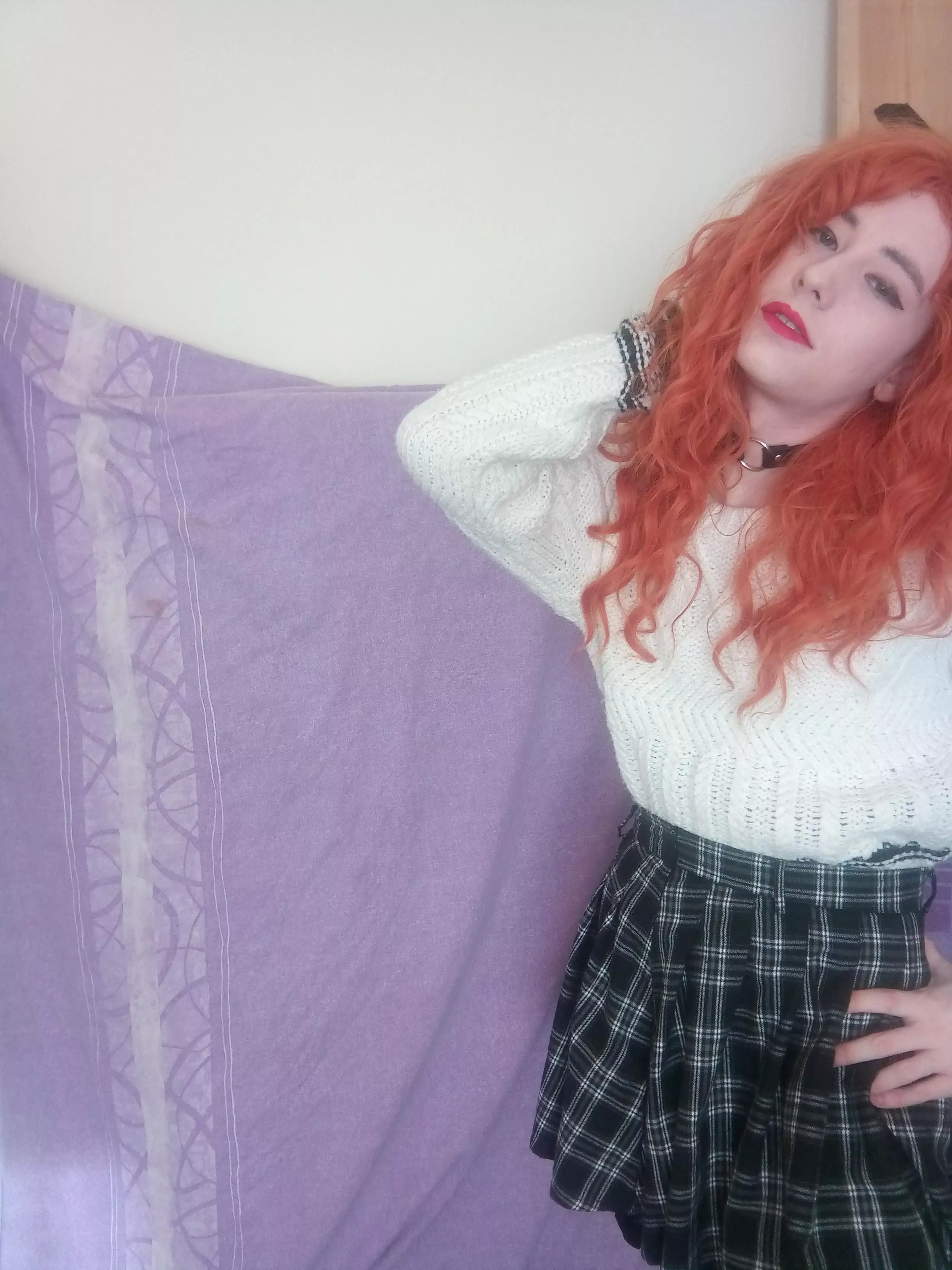 Am I GF material? 😘 posted by SapphireLoveHeart