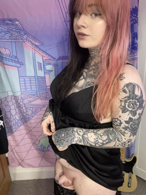 Am I gf material?? by EmilyPiexo