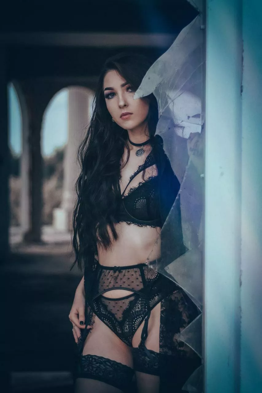 am I girlfriend or fuckdoll material? posted by WorldlyPossession938