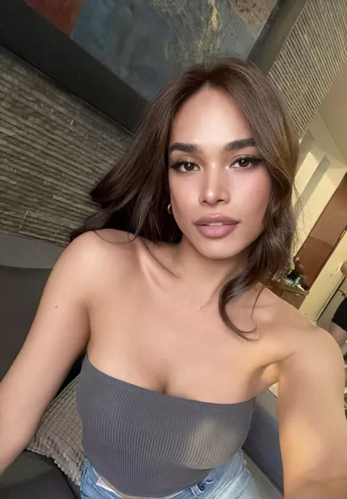 am i hot? by Edrinzh