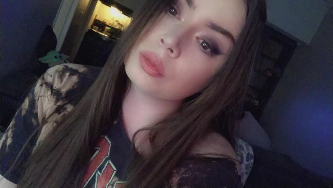 Am I pretty? posted by alliemayne200