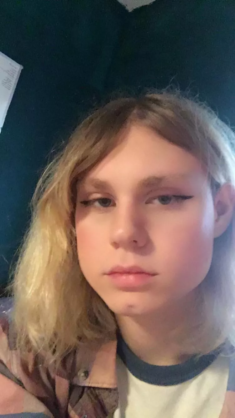 Am I pretty? posted by pumpkinsandspoons