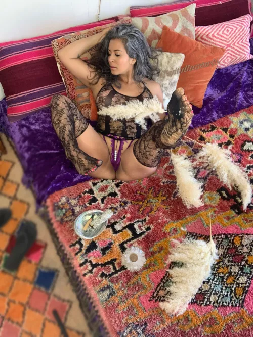 Am I still boner material even though I’m very spiritual? 👅 by SpiritualSecretary24